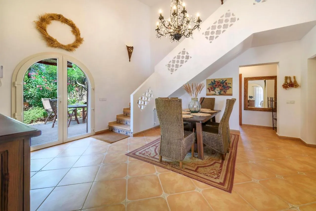 Villa Turo Del Sol カラ・ムラダ